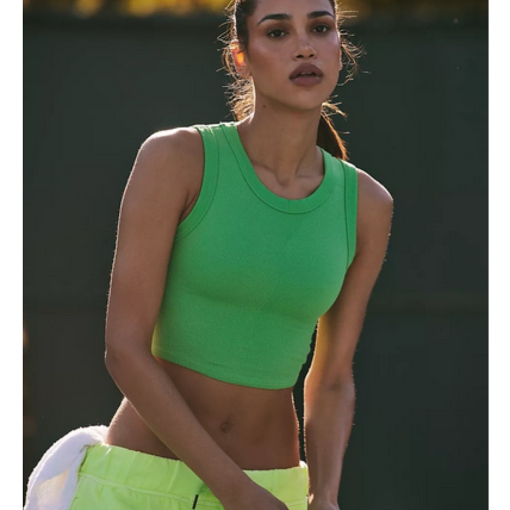 FP Movement Free Throw Muscle Tank Size XS/S in Kelly